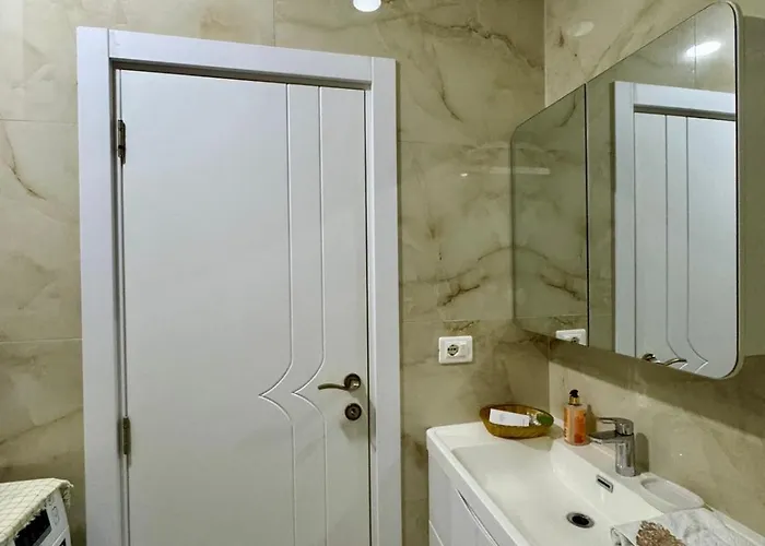 Rest Bllok Apartamento Tirana